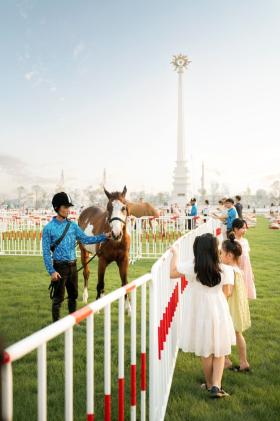  Khám phá Ngự hoa viên độc nhất trong lòng Đảo Vua ở Vinhomes Royal Island 