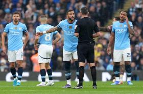 Man City chật vật hòa Arsenal: Nín thở vì Rodri