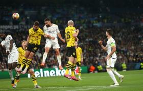 Real Madrid thắng Dortmund, vô địch Champions League: Sói già và cừu non  第10张