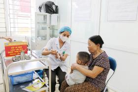 Hà Nội ngày đầu triển khai chiến dịch tiêm vaccine sởi thuận lợi, an toàn