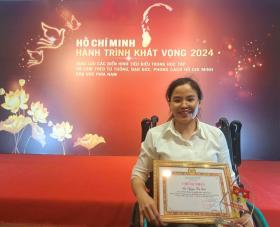 Khát vọng vươn lên của nữ "kình ngư" đoạt 5 huy chương Vàng ASEAN ParaGames