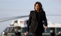  Phó Tổng thống Mỹ Kamala Harris uống bia trên sóng truyền hình 