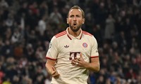  Raphinha lập hat-trick, Barca vùi dập Bayern Munich 